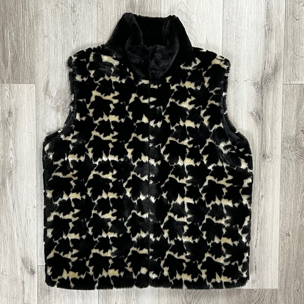 Northern Lifestyles Canada Black Women's Large Fur Vest